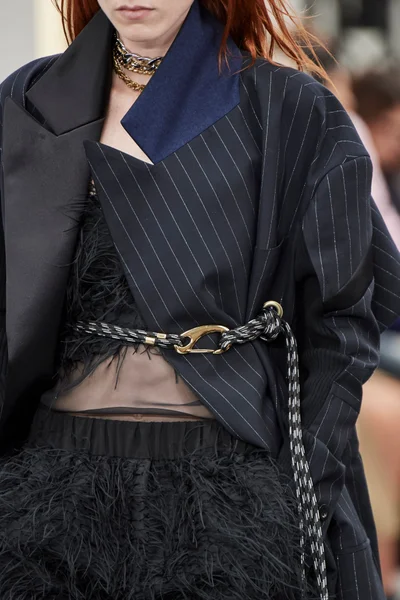 Look 42